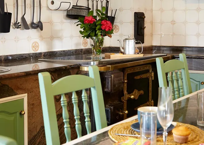 Luxury Singular Villa Rosa
